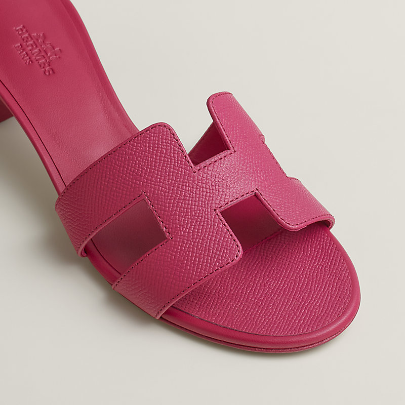 Hermès 赤 オアジス　39 サンダル 《オアジス》 | Hermès - エルメス-公式サイト